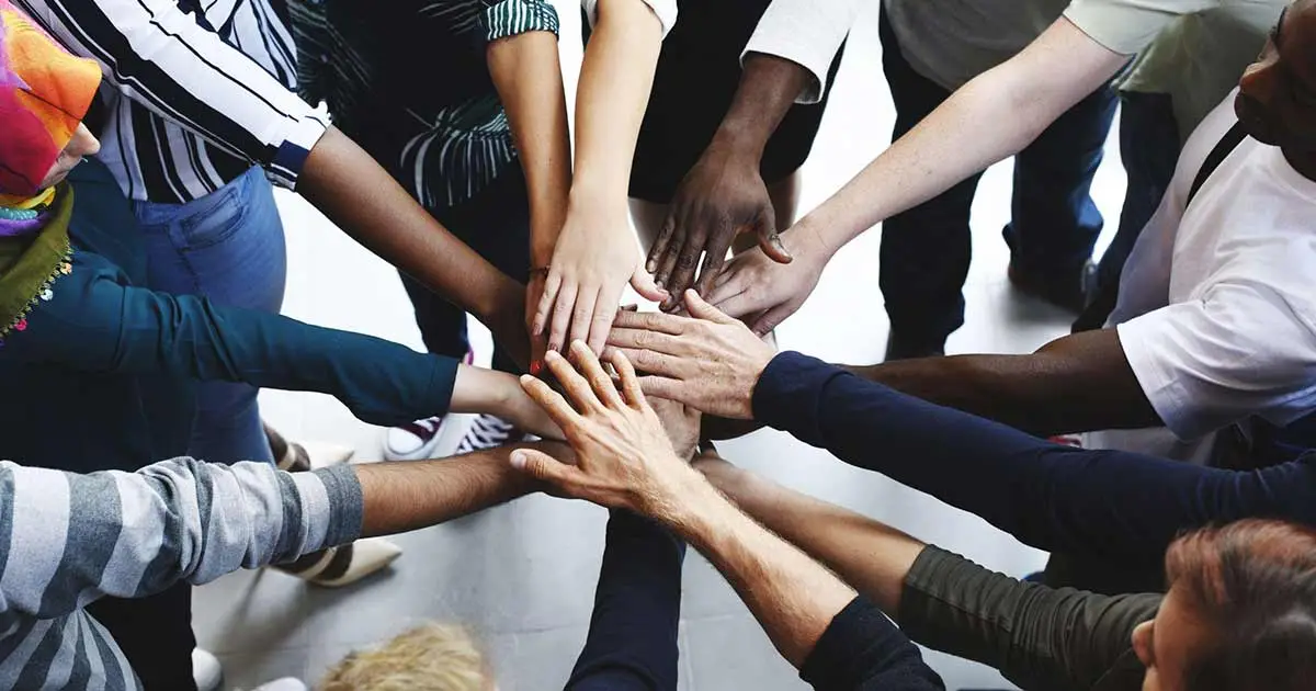 Por que não investir em contratação inclusiva é um erro para a jornada da sua empresa?