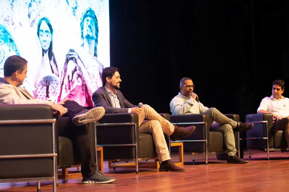 a-inovacao-nas-grandes-empresas-desafios-solucoes-e-visao-de-futuro